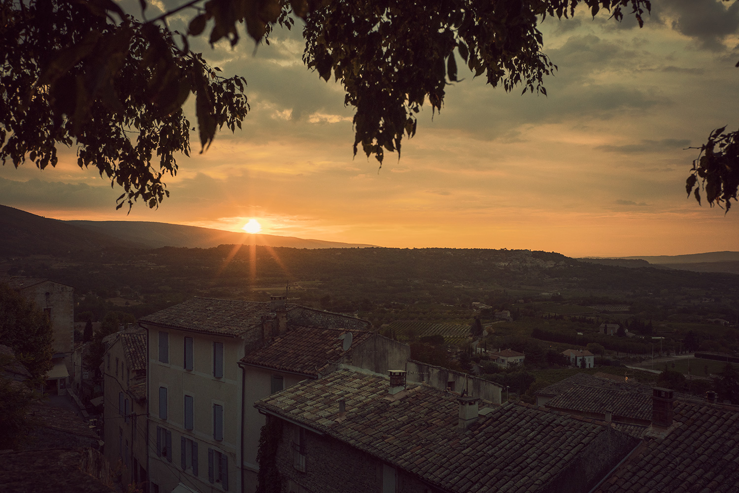 Sunset vista from the small Provencal town of Bonnieux, France